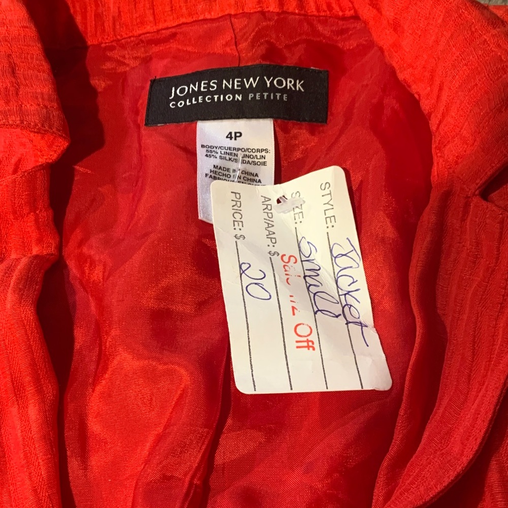 #444 NWOT Red “Jones New York”Textured Blazer - Picture 3 of 13